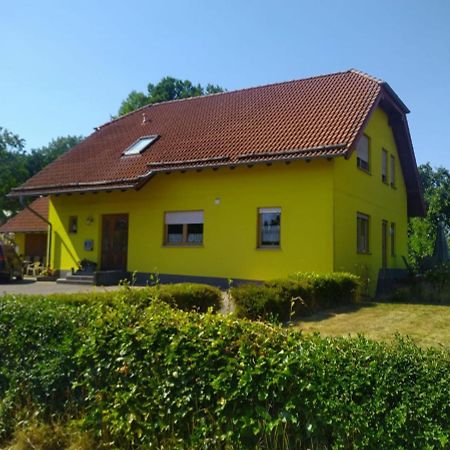 Urlaub Mit Hund Auf Dem Bauernhof Hofswald Apartamento Euscheid Exterior foto